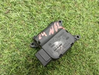 Сервопривод заслонки печки Audi A4 2004