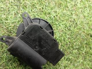 Сервопривод заслонки печки Audi A4 2004