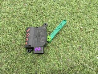 Фото запчасти сервопривод заслонки печки Audi контрактная запчасть Запчасть сервопривод заслонки печки Audi