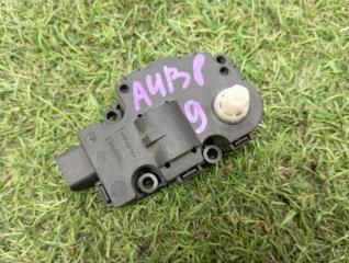 Фото запчасти сервопривод заслонки печки Audi контрактная запчасть Запчасть сервопривод заслонки печки Audi