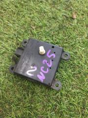 Фото запчасти сервопривод заслонки печки NISSAN SERENA Б/У запчасть Запчасть сервопривод заслонки печки NISSAN SERENA