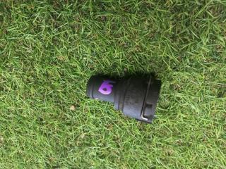 Запчасть фланец системы охлаждения VOLKSWAGEN PASSAT 2010