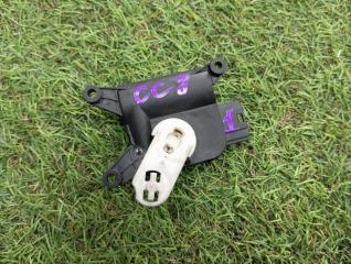 Фото запчасти сервопривод заслонки печки VOLKSWAGEN PASSAT 2008 контрактная запчасть Запчасть сервопривод заслонки печки VOLKSWAGEN PASSAT 2008