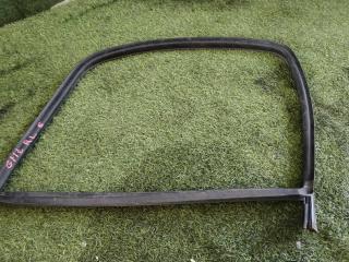 Запчасть уплотнение двери заднее левое GMC YUKON 2003