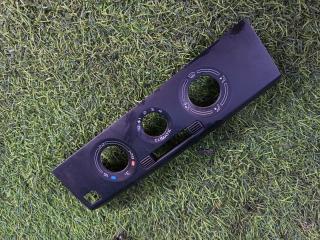 Запчасть консоль центральная SKODA Fabia 2012