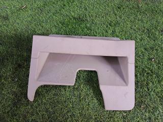 Запчасть консоль торпеды TOYOTA Yaris 2008