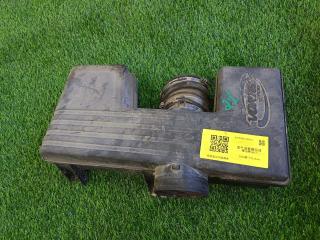 Фото запчасти резонатор воздушного фильтра Hummer H3 контрактная запчасть Запчасть резонатор воздушного фильтра Hummer H3