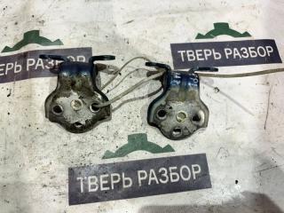 Запчасть петля двери передняя правая Chevrolet Lacetti 2004-2013