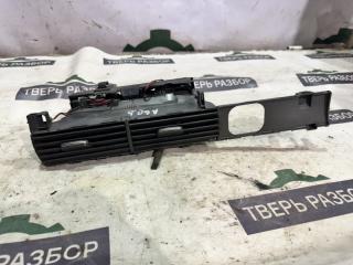 Запчасть дефлектор воздушный Audi A6 2004-2008