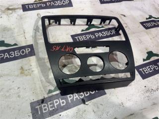 Запчасть рамка магнитолы Skoda Octavia 2005
