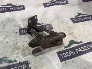 Запчасть петля капота левая Kia Sportage