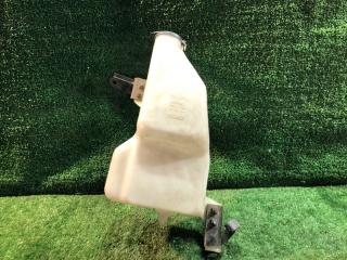 Запчасть бачок стеклоомывателя Toyota Estima Emina 1995