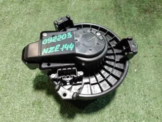 Запчасть мотор печки Toyota Corolla Axio 2010