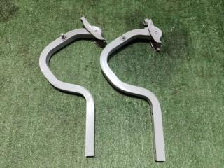 Запчасть крепление крышки багажника Toyota Mark II 1995