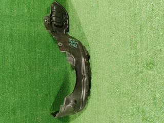 Подкрылок передний правый Toyota Carina 2000