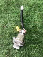 Запчасть замок багажника Suzuki Escudo 2002