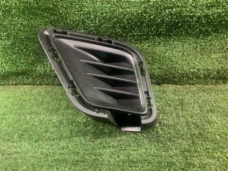 Запчасть заглушка бампера передняя правая Toyota Ractis 2011