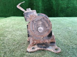 Подушка двигателя левая Nissan X-Trail 2001