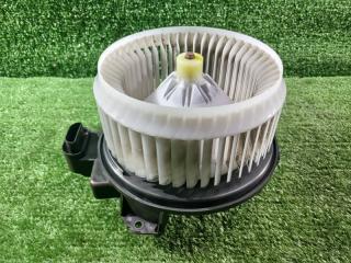 Запчасть мотор печки Toyota Corolla Fielder 2011