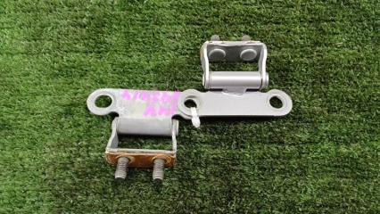 Петля двери багажника Toyota Corolla Fielder 2010 контрактная Петля двери багажника Toyota Corolla Fielder 2010