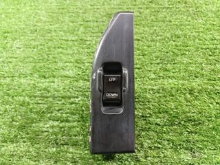 Запчасть накладка кнопок стеклоподъемника задняя правая Nissan Terrano