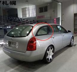 Запчасть стекло собачника правое Nissan Primera 2001