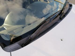 Запчасть решетка под лобовое стекло Suzuki Grand Escudo 2004