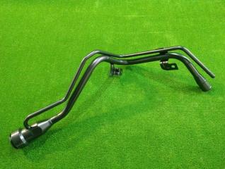 Горловина топливного бака