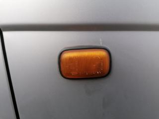 Повторитель поворота в крыло правый Toyota Cami 2001
