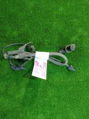 Запчасть датчик abs передний правый Toyota Raum 2004