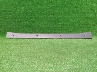 Запчасть накладка на порог багажника Daihatsu Terios 1999