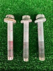 Фото запчасти болт крепления рычага передний Toyota Premio 2003 контрактная запчасть Запчасть болт крепления рычага передний Toyota Premio 2003