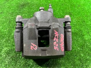 Запчасть суппорт тормозной передний левый Toyota Raum 2004