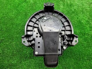 Запчасть мотор печки Toyota Wish 2010