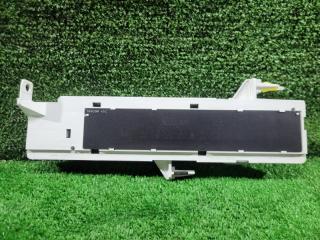 Панель приборов Toyota Raum 2004