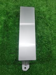 Запчасть планка под стоп-сигнал Daihatsu Terios 2005