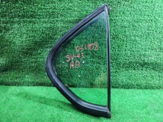 Форточка двери задняя правая Toyota Camry 1997