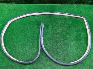 Фото запчасти уплотнитель на арку боковой двери передний левый Toyota Harrier 2004 контрактная запчасть Запчасть уплотнитель на арку боковой двери передний левый Toyota Harrier 2004