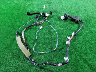 Фото запчасти проводка двери задняя правая Toyota Ipsum 2006 контрактная запчасть Запчасть проводка двери задняя правая Toyota Ipsum 2006