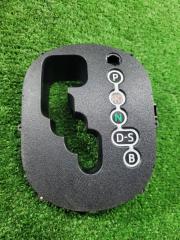 Консоль КПП Toyota Spade 2015 контрактная Консоль КПП Toyota Spade 2015
