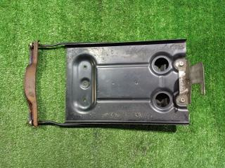 Крепление аккумулятора Suzuki Escudo 2007