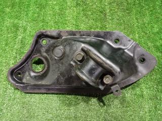 Крепление стабилизатора переднее левое Toyota Camry 1996