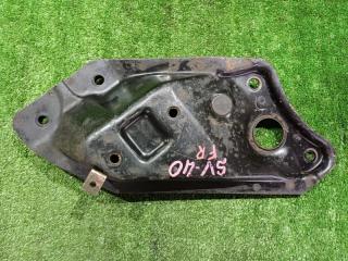 Крепление стабилизатора переднее правое Toyota Camry 1996