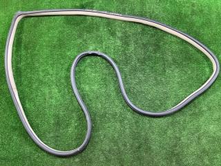 Уплотнитель на арку боковой двери передний правый Nissan Teana 2009