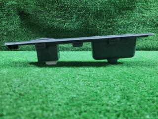 Блок управления стеклоподъемниками передний левый Chariot Grandis 1999 N94W 4G64