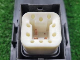 Блок управления стеклоподъемниками передний левый Chariot Grandis 1999 N94W 4G64