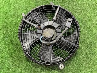 Запчасть вентилятор радиатора кондиционера передний Toyota Sprinter Carib 2000