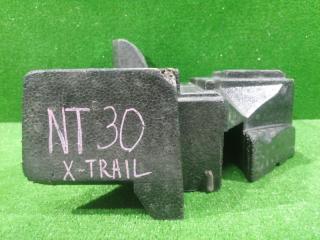 Ящик под инструмент правый X-Trail 2003 NT30 QR20DE