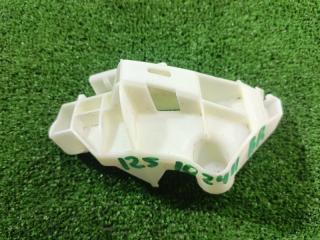 Крепление бампера под стоп заднее правое Toyota Ractis 2010