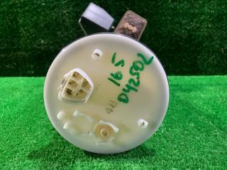 Топливный насос Toyota Probox 2015